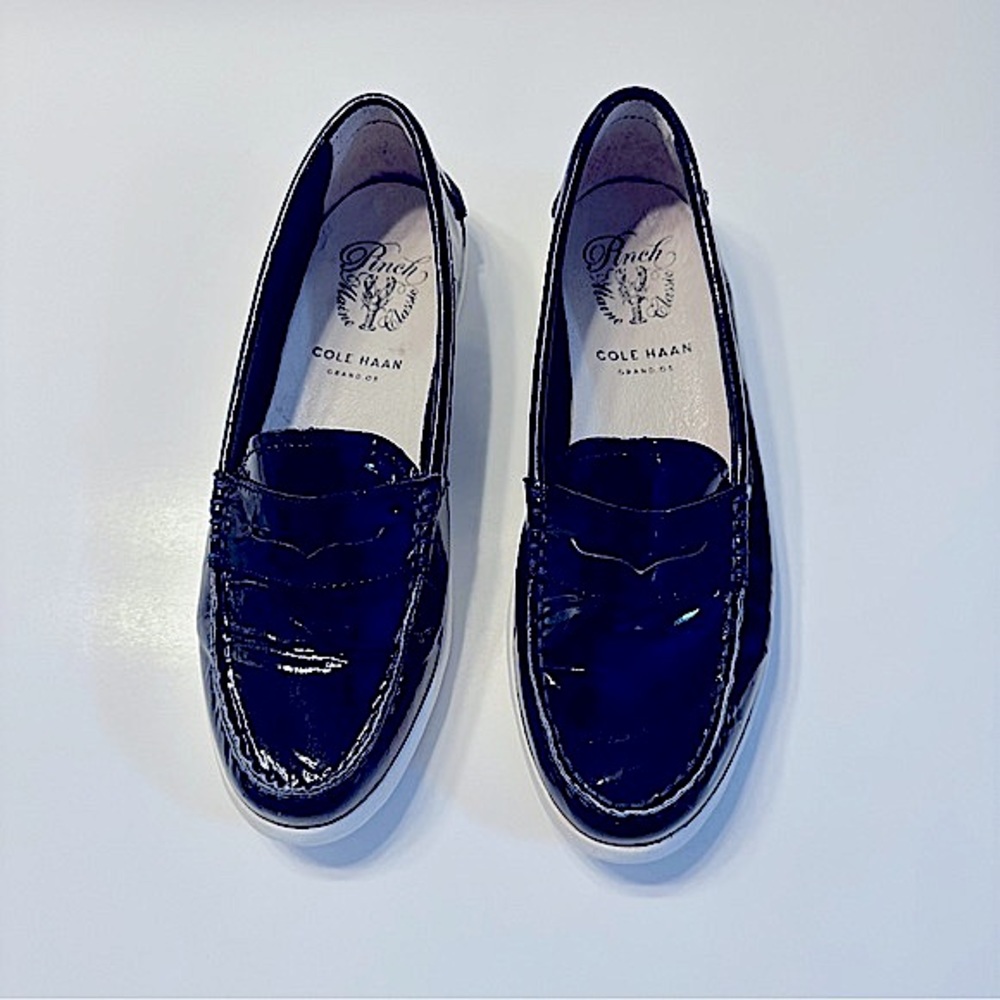 COLE HAAN Navy Blue Classic Penny Loafer Size 7